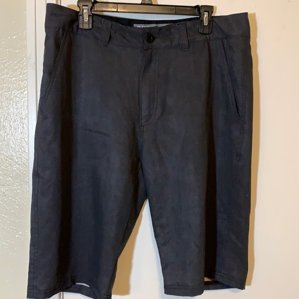 BKE West Coast Slim Fit Shorts